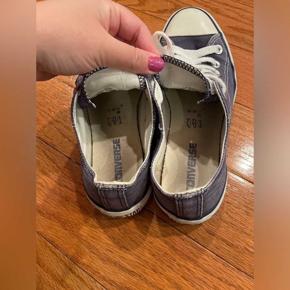 Converse Chuck Taylor Navy Blue Low Top Sneakers 👟 - Picture 4 of 7